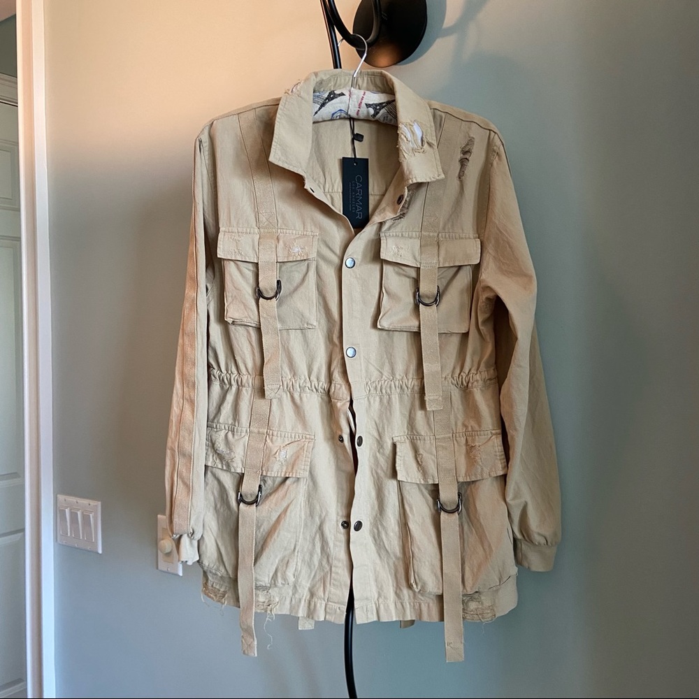 NWT CARMAR BY LF
DESTRUCTED UTILITY JACKET